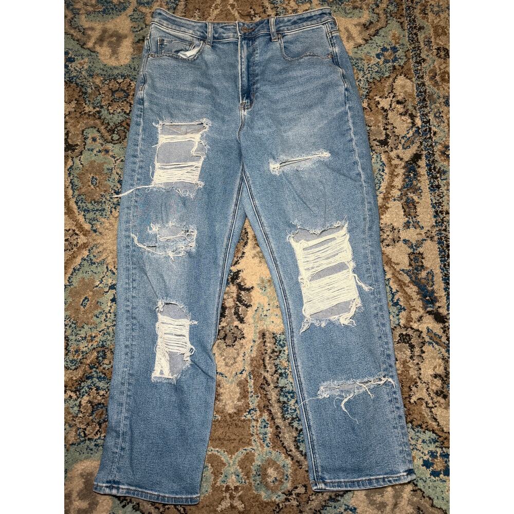American Eagle Mom Jean